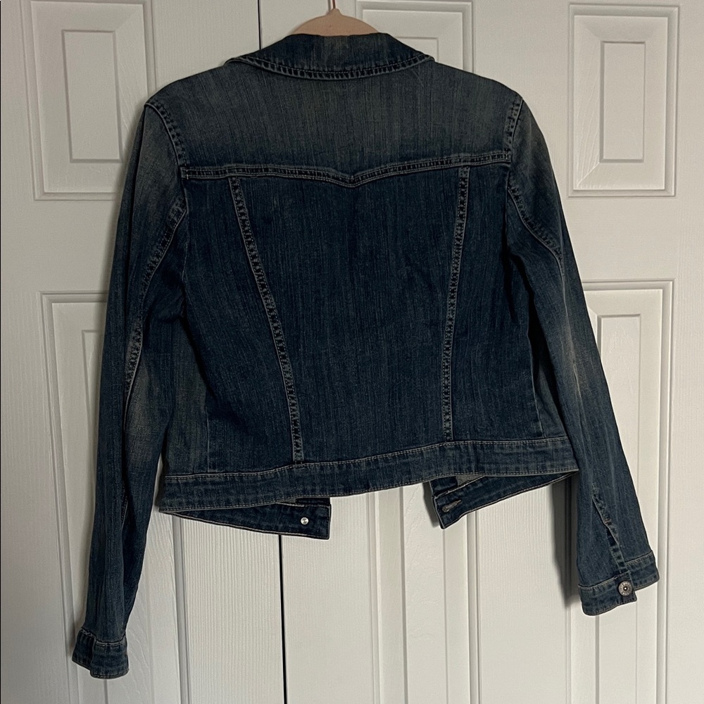 Elle Classic Denim Jean Jacket - Picture 5 of 6
